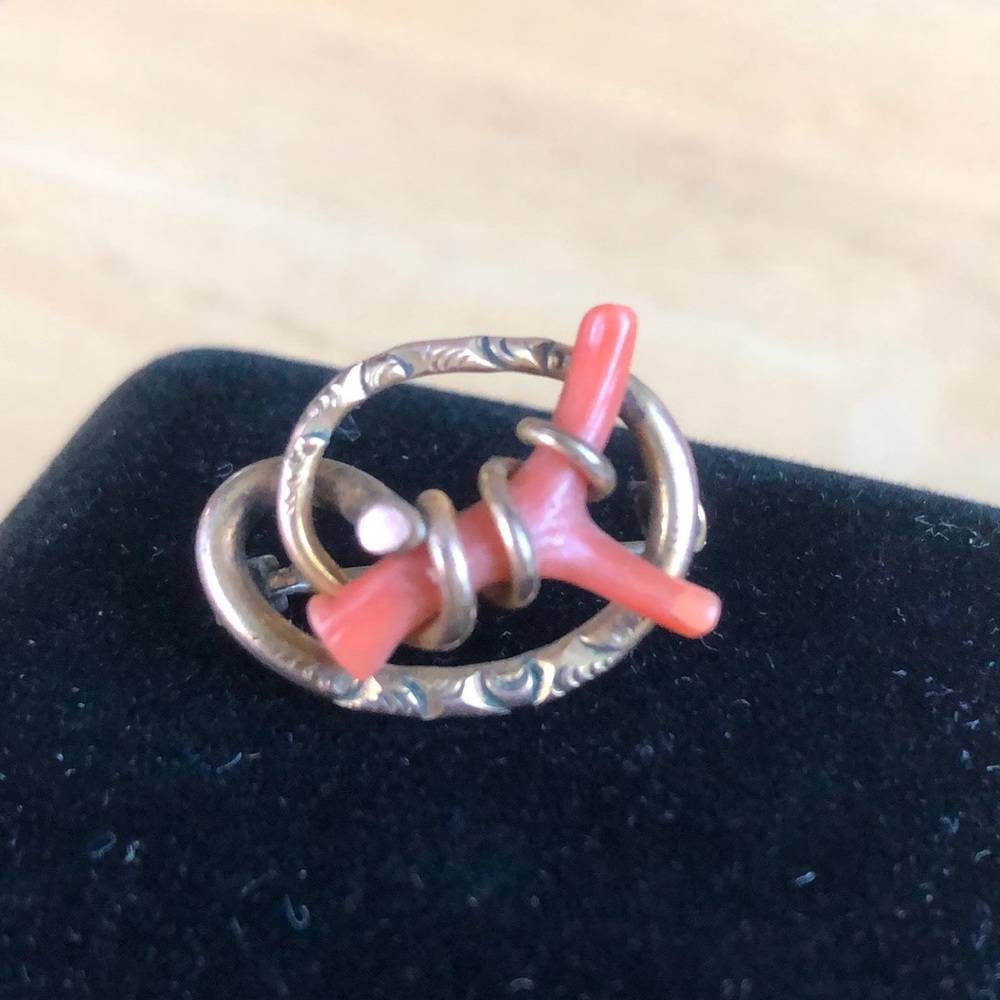 Victorian Coral Gold Love Knot - Picture 3 of 17